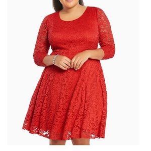 FLORAL LACE SKATER DRESS